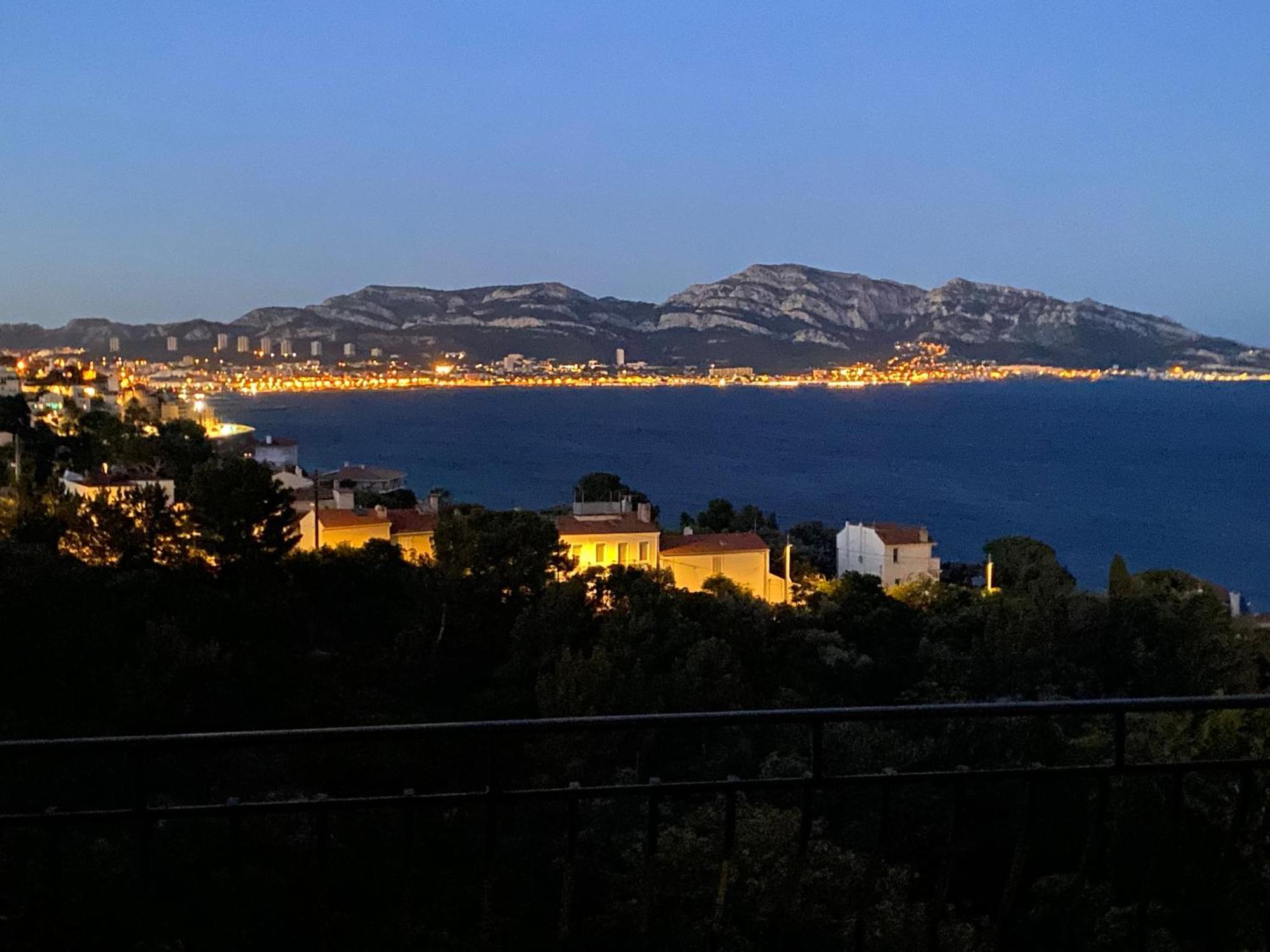 Vu Sur Mer Corniche Lägenhet Marseille Exteriör bild