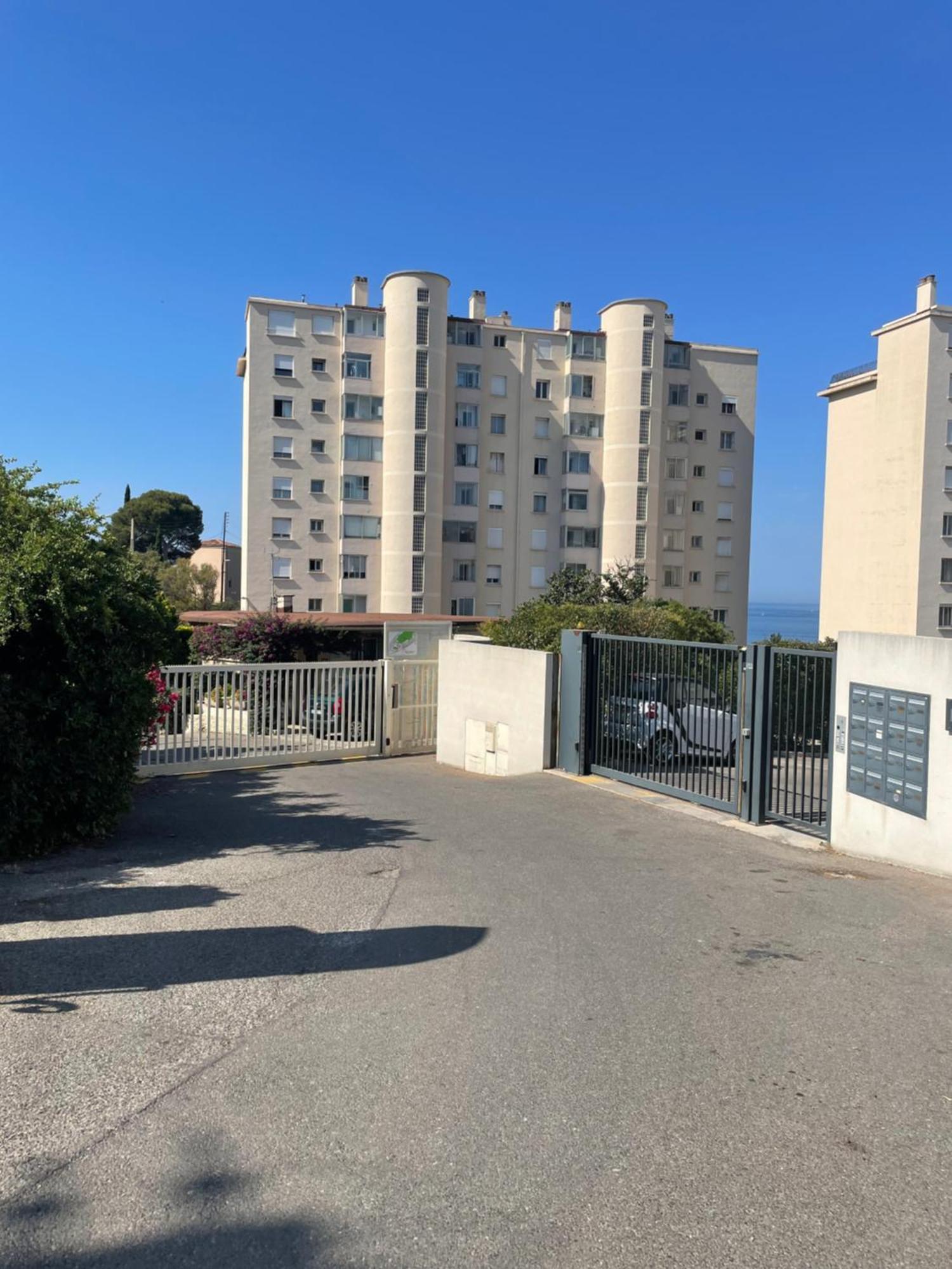 Vu Sur Mer Corniche Lägenhet Marseille Exteriör bild